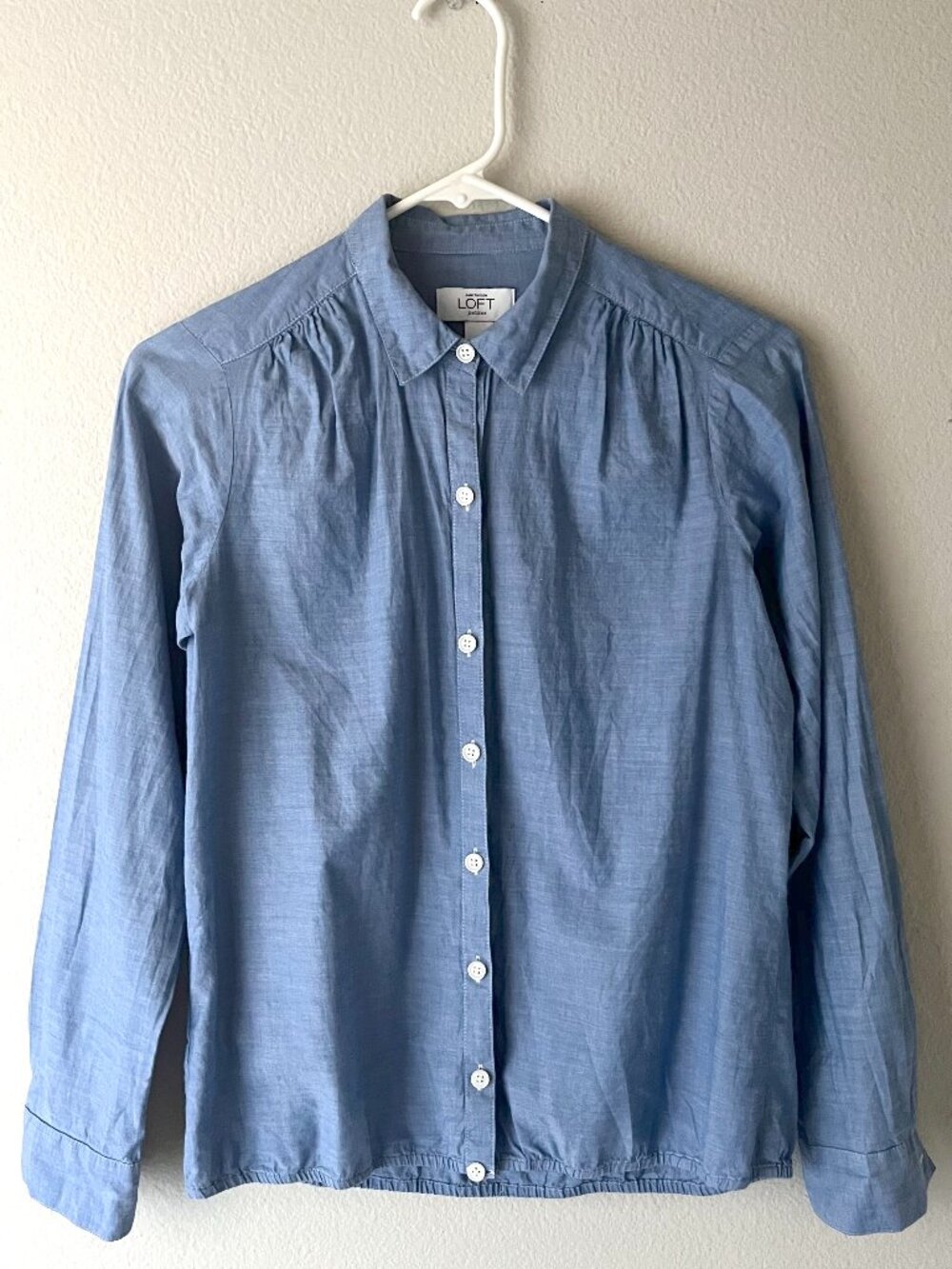 Ann Taylor Loft Women’s Blue 100% Cotton Long Sleeve Button-Up Shirt XS Petite